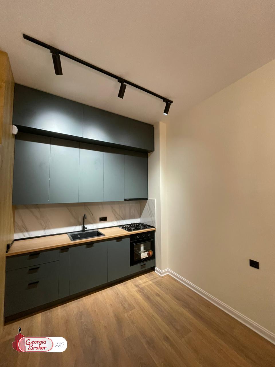 nearly repaired 3-room apartment for sale